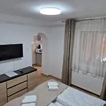 Kucko Vendeghaz 度假居 *