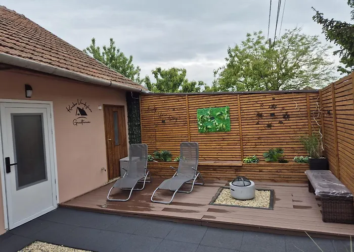 Kucko Vendeghaz Holiday home *